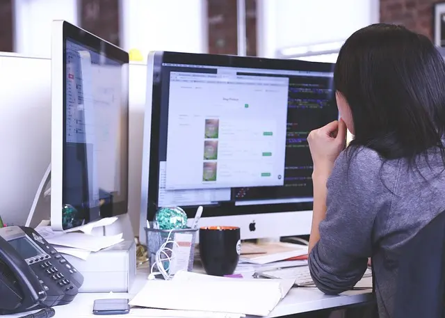 Comment l'économie impacte le e-commerce : Stratégies à adopter